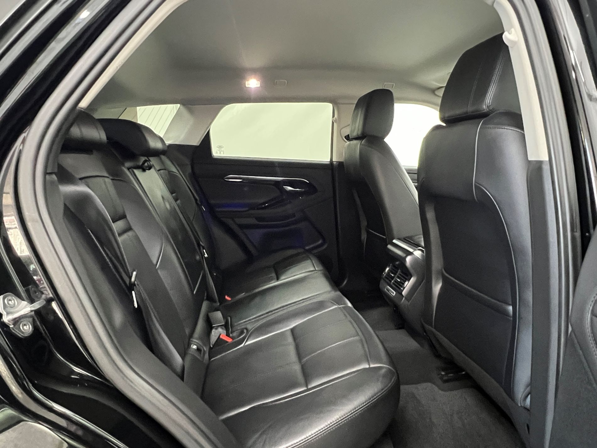 Evoque 2.0d i4 mhev awd 163cv auto - Autosani